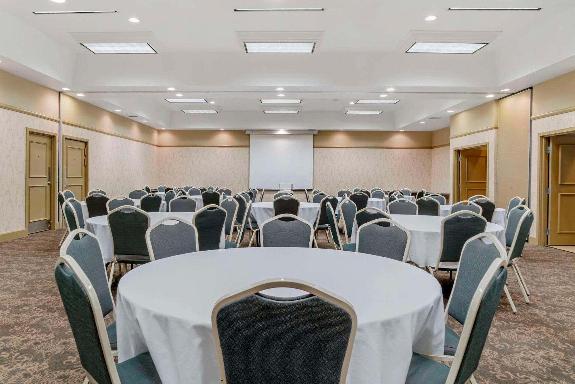 Comfort Inn Plainwell Zewnętrze zdjęcie