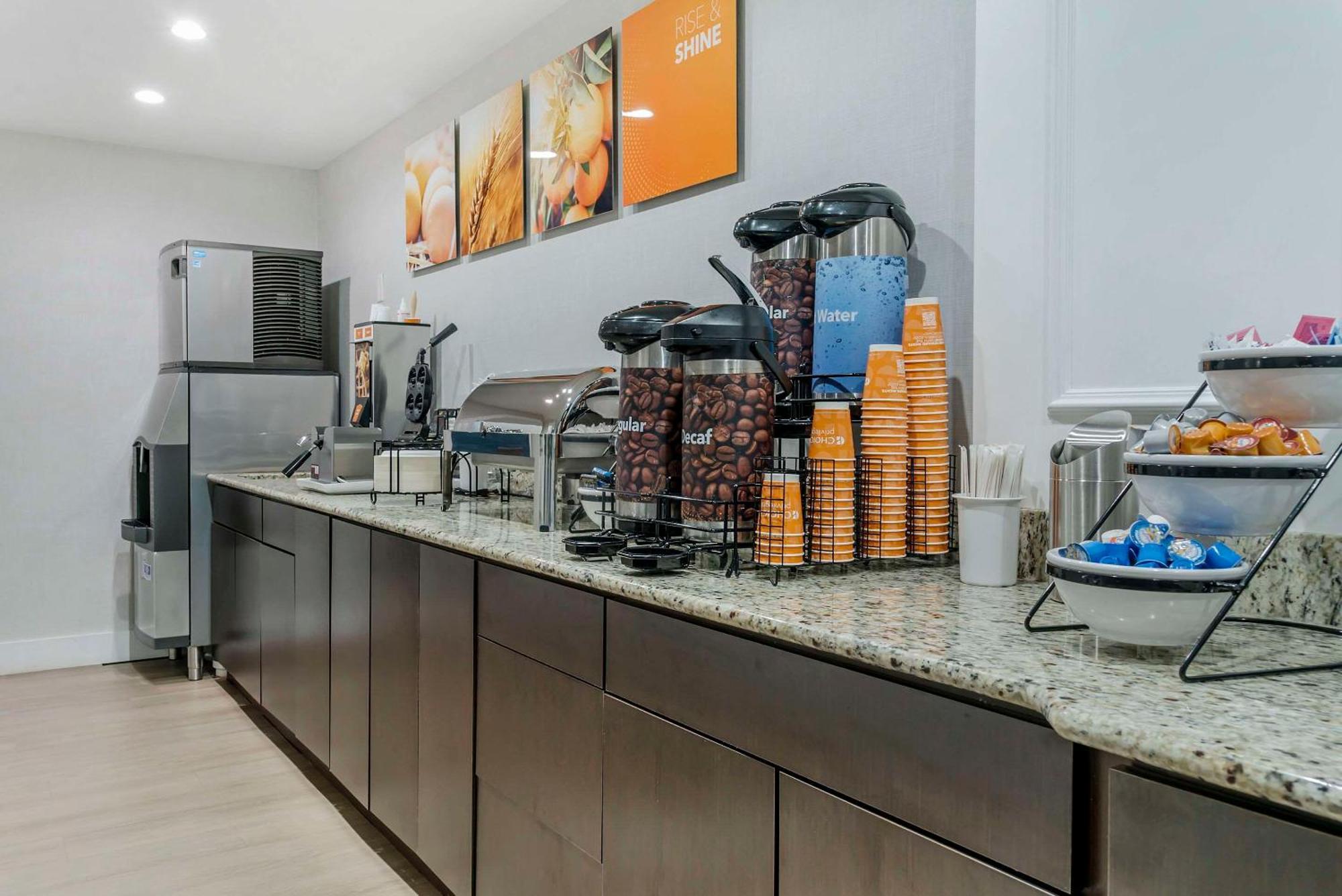 Comfort Inn Plainwell Zewnętrze zdjęcie